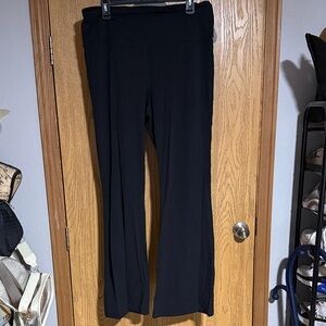 Women's Lululemon align flare pant. Black size 16